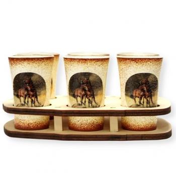 röviditalos pohár ló