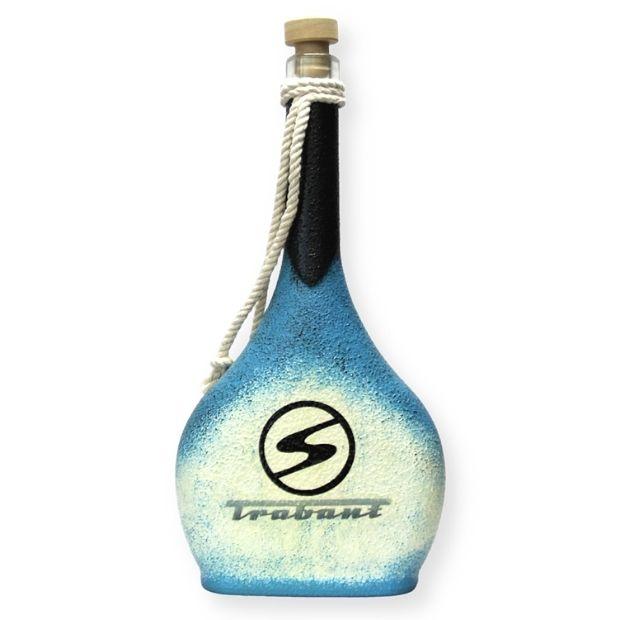 Ajándékok férfiaknak TRABANT logós nagy pálinkás üveg