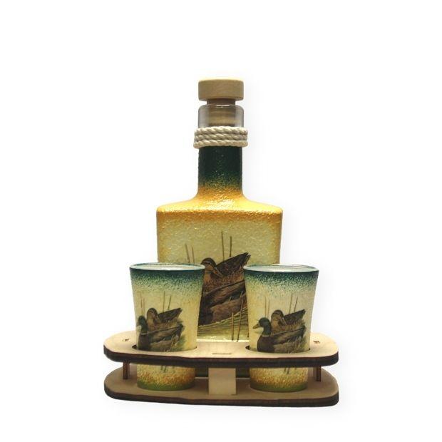 Tőkés réce képpel díszített pálinka kínáló