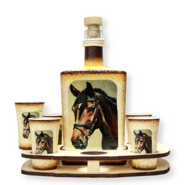 Ajándék lovasoknak -pálinka kínáló szett