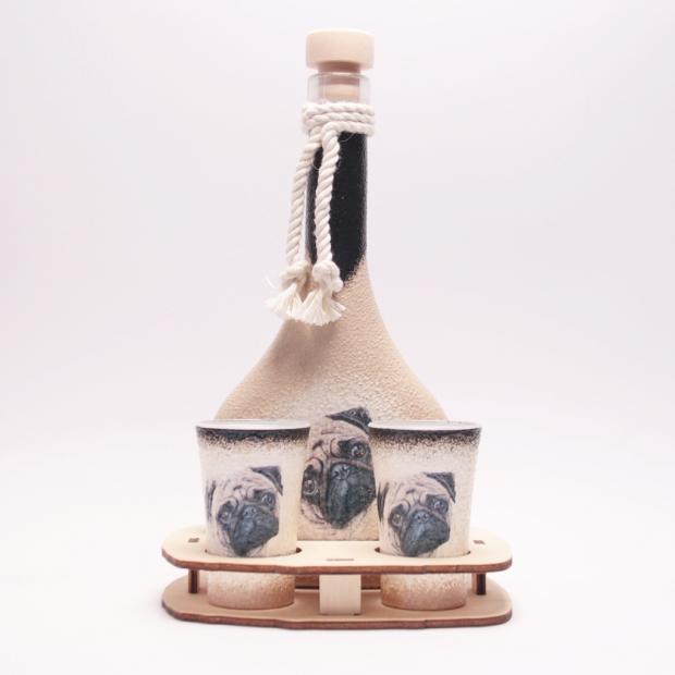 Kutya  ( Mopsz ) képpel díszített pálinkás kínáló szett - bármilyen kutyafajta képével kérheted