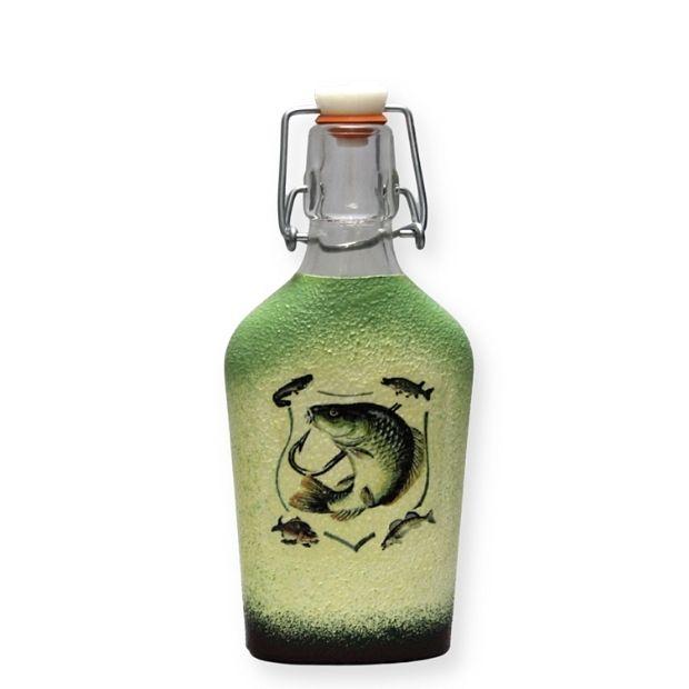 Horgász motívummal díszített  csatos pálinkás üveg - egyedi kézműves ajándék horgászoknak