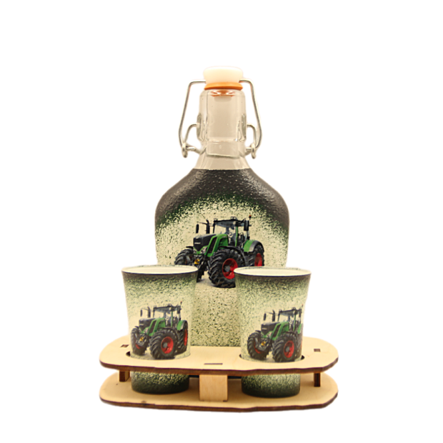 FENDT traktorral díszített pálinka kínáló szett gazdászoknak